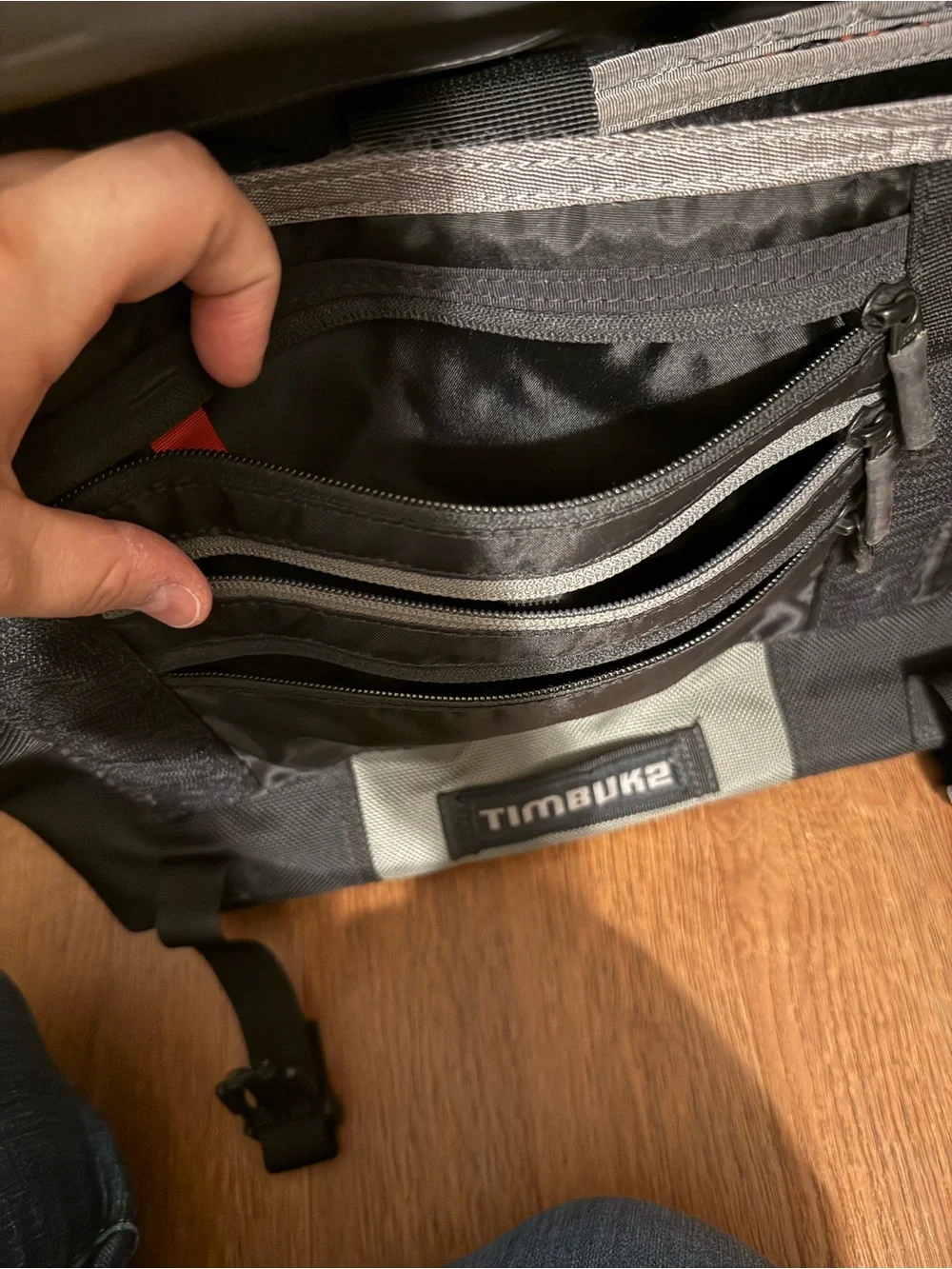 Timbuk2 Commute TSA Laptop Messenger Bag Black Gray Medium